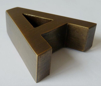 AG娱乐九游会j9:亚克力无边发光字是一种怎样的发光字